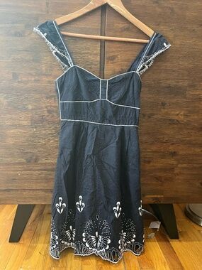 Nanette Lepore Navy Blue & White Embroidered Dress (2)